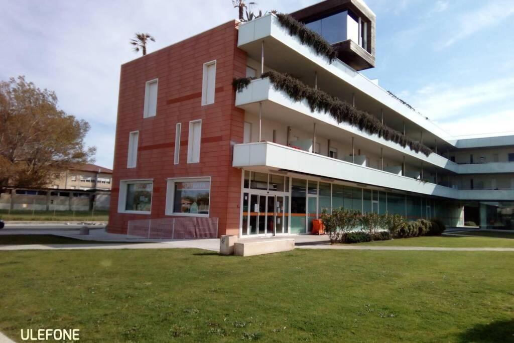 Casa Nel Parco Sulla Spiaggia Pisa Exteriör bild